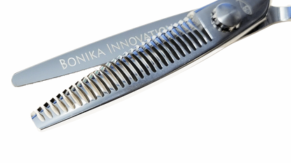 Bonika Innovation thinning shears teeth close-up with Japanese 440C steel for precision texturizing